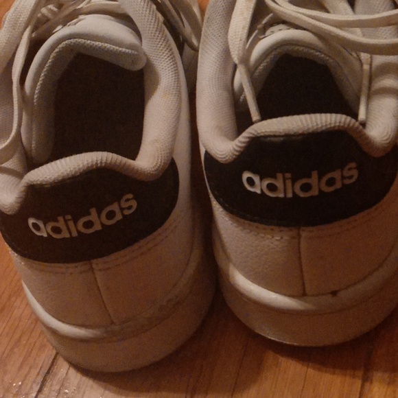 Adidas sneakers - Picture 5 of 11
